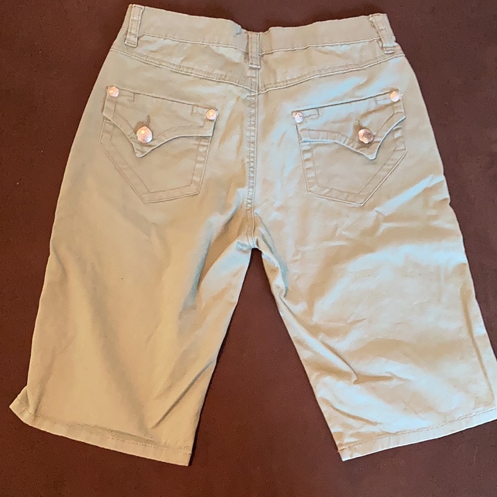 Bermuda shorts - Picture 2 of 5